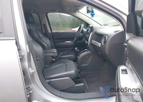 2017 Jeep Compass Latitude 4X4 from USA, damaged, VIN 1C4NJDEB4HD162271